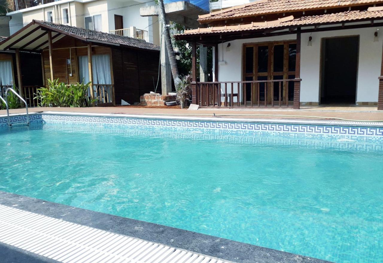 Ciiroc Hotel Morjim Exterior photo